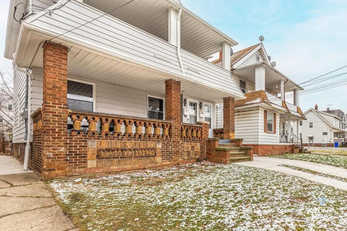 Newly Remodeled Apt, South Hills Old Brooklyn Area Cleveland Zewnętrze zdjęcie
